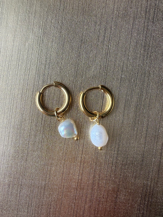 Freshwater Pearl Huggies (Gold)