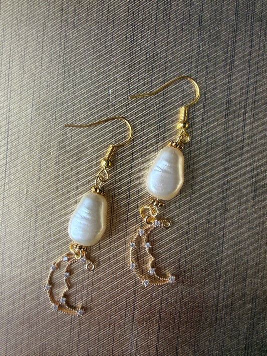 Crescent Pearl Cascade